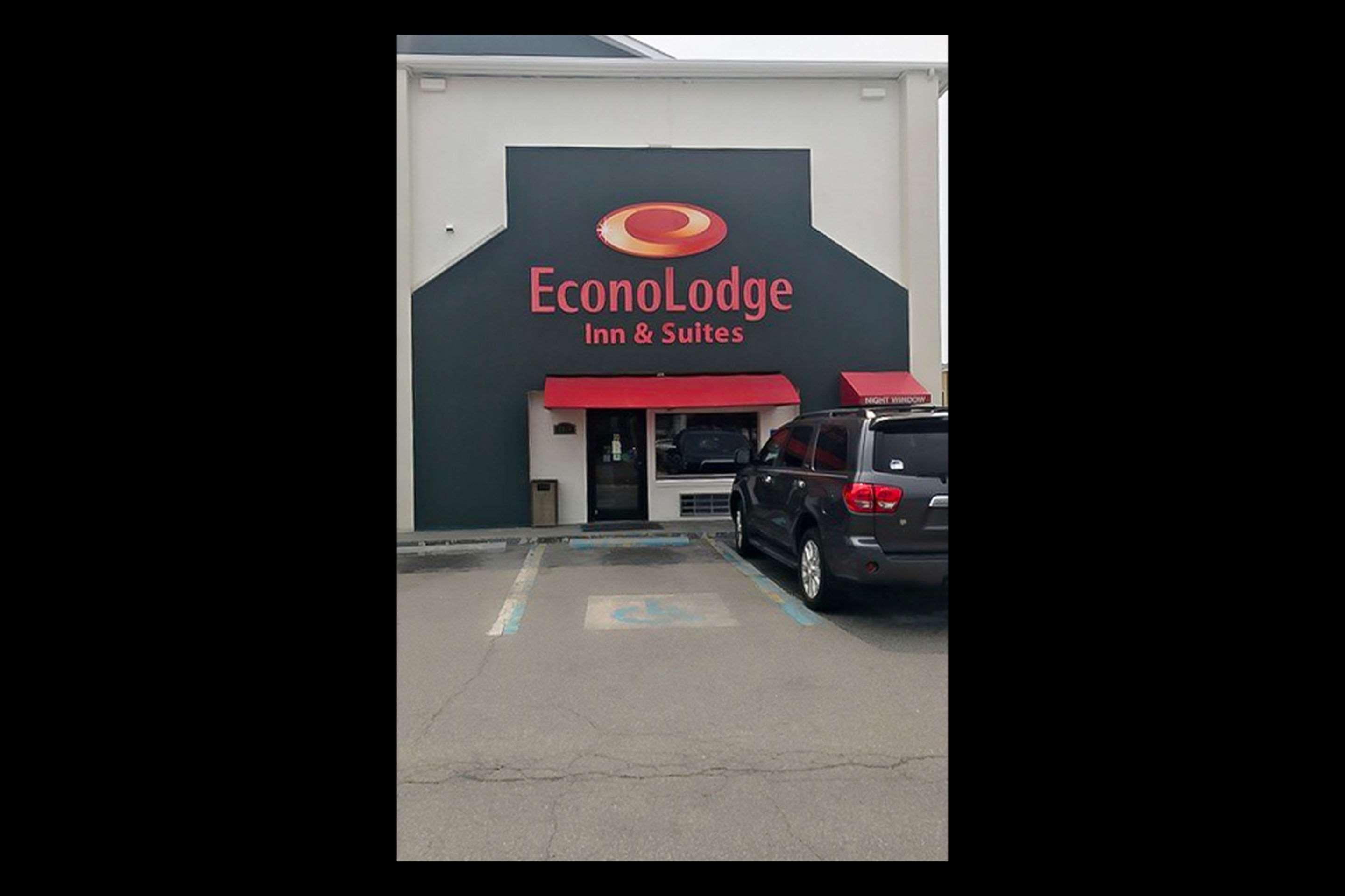 Econo Lodge Inn&Suites I-64&US 13 Virginia Beach Exterior foto
