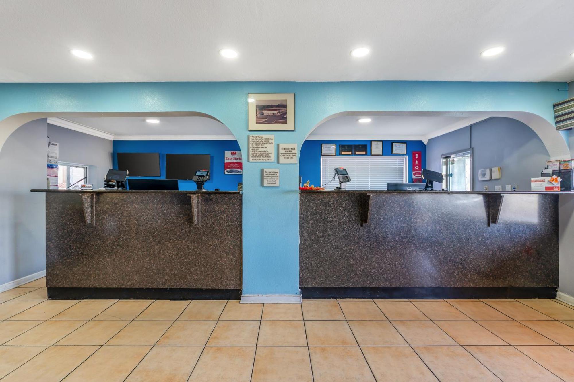Econo Lodge Inn&Suites I-64&US 13 Virginia Beach Exterior foto